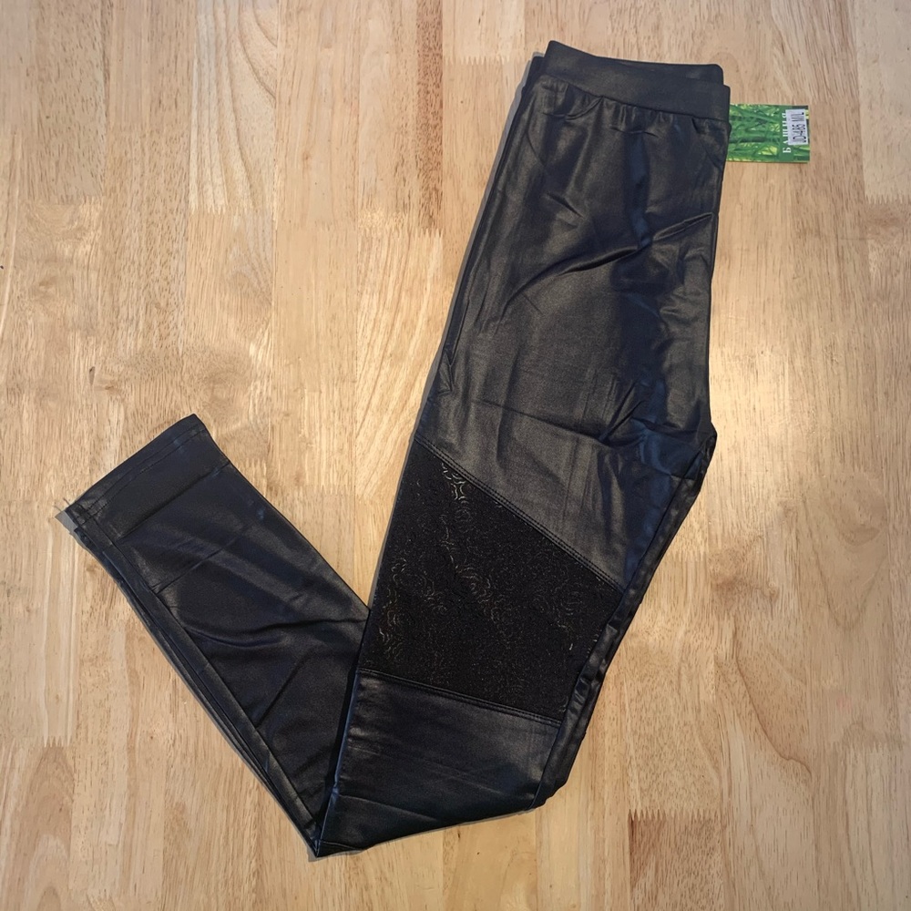 Sexy Faux Leather skinny stretchy leggings NWT